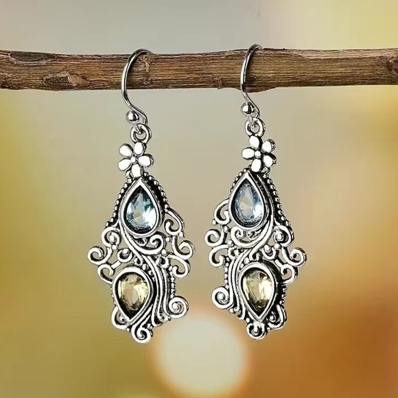 Aposhstyle Jewelry - Vintage Silver Floral Gemstone Dangle Boho Earrings Nwt
